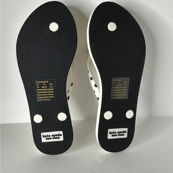 SOLD! Kate spade NY Fiji poka dot Sandals size 7B - Picture 7 of 7